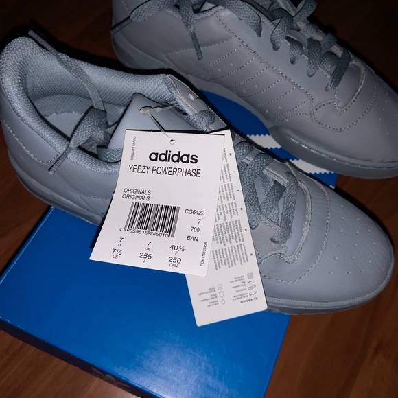 Yeezy calabasas - Picture 2 of 3